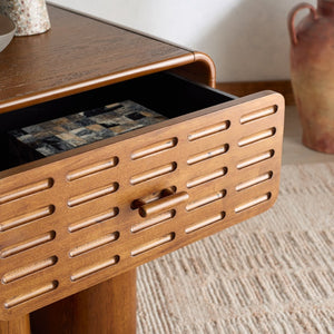 Safavieh TORRICELLI 1 Drawer Wood Nightstand in Medium Oak - Timeless Style for Any Bedroom Decor SFV2212A