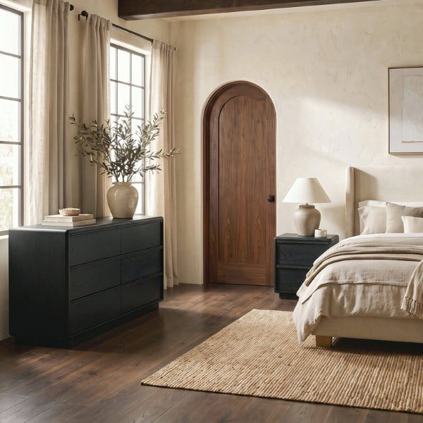 Safavieh Alanna Hand-Carved Solid Wood Six Drawer Dresser for Transitional Bedroom Storage Black SFV2237C