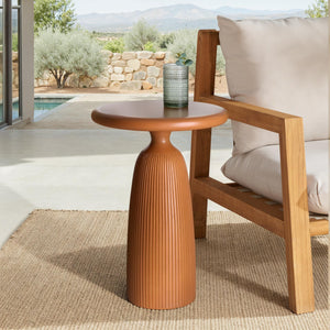 Safavieh Oskar Round Concrete Accent Table - Stylish, Durable Design For Modern Home Decor & Versatile Use Brown Cast Gfrc Concrete ,Metal Sfv2604a-2bx
