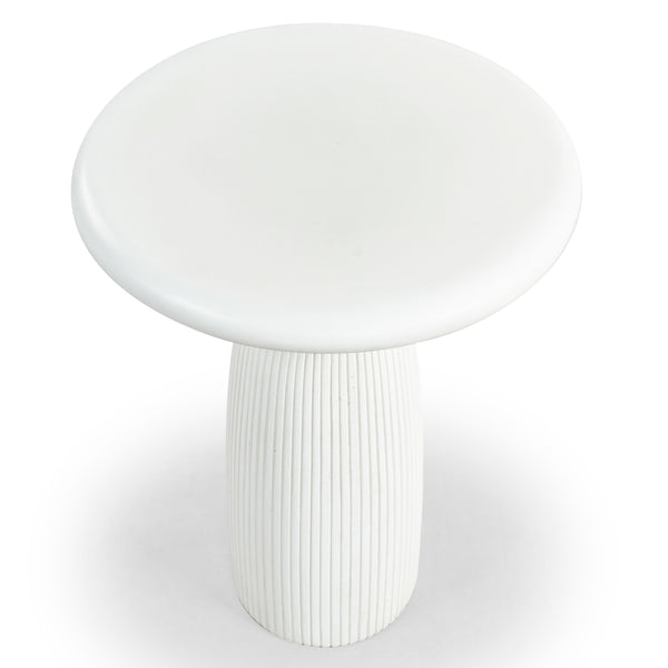 Safavieh Oskar Round Concrete Accent Table - Stylish, Durable Design For Modern Home Decor & Versatile Use Ivory Cast Gfrc Concrete ,Metal Sfv2604b-2bx