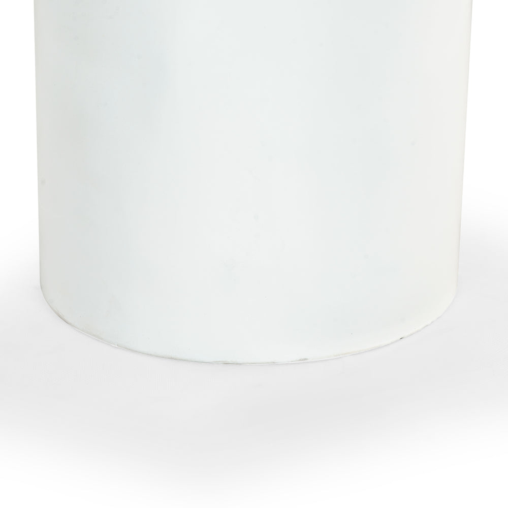 Safavieh Rhianna Concrete Accent Table - Modern Design With Sturdy Iron Base For Indoor & Outdoor Style White Cast Gfrc Concrete ,Metal Sfv2608a-2bx