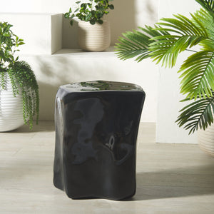 Safavieh WYNNONA Concrete Accent Table – Modern Minimalist Design with Industrial Flair for Any Space Black SFV2613B