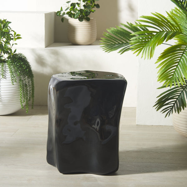 Safavieh WYNNONA Concrete Accent Table – Modern Minimalist Design with Industrial Flair for Any Space Black SFV2613B