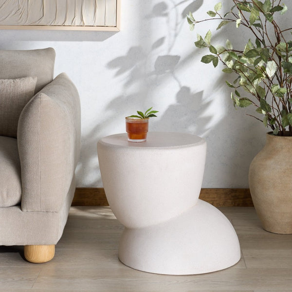 Safavieh GLYNDA Concrete Accent Table in Warm Ivory - Sculptural, Lightweight, Versatile Design for Any Space SFV2615A