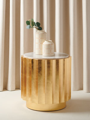 Safavieh ELODIE Gold Side Table with Marble Top – Chic Modern Accent for Living Rooms & Bedrooms Decor SFV3540A