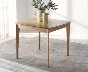 Safavieh BARBOSSA Extendable Dining Table - Modern Oak Design with Curved Edges for Elegant Dining Spaces Natural SFV4206A