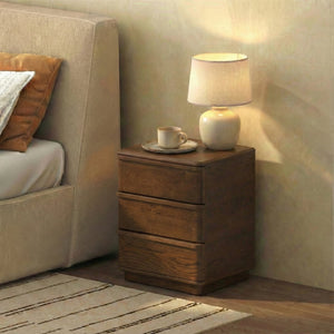 Guillermo Wood 3-Drawer Nightstand — Compact, Warm-Grain Bedside Storage With Smooth-Glide Drawers