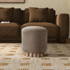 Safavieh NIKOLAS Round Boucle Ottoman - Cozy Contemporary Accent for Stylish Living Spaces & Compact Areas Light Brown / Natural SFV4862B