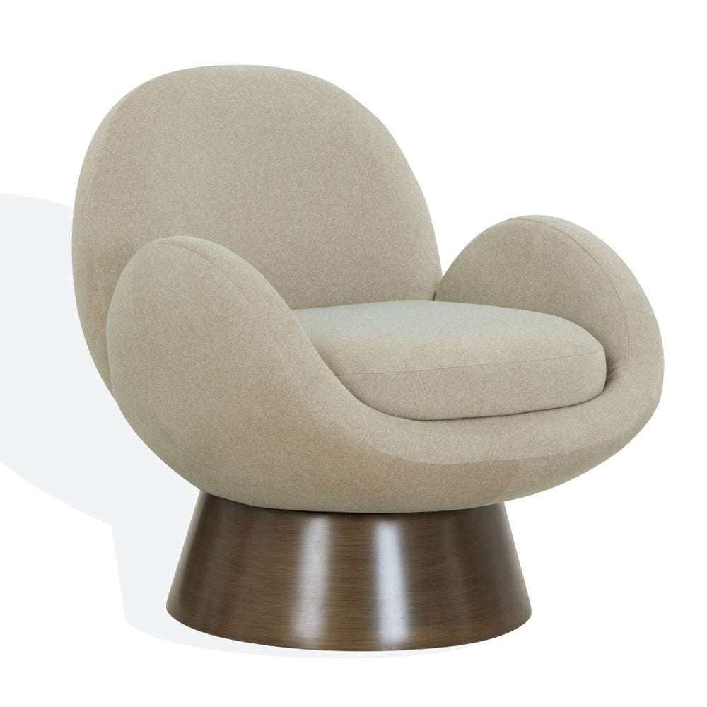 Safavieh PAOLINI Metal Base Accent Chair – Contemporary Luxury Design for Living Spaces & Comfort Needs Light Brown / Antique Gold SFV4880A