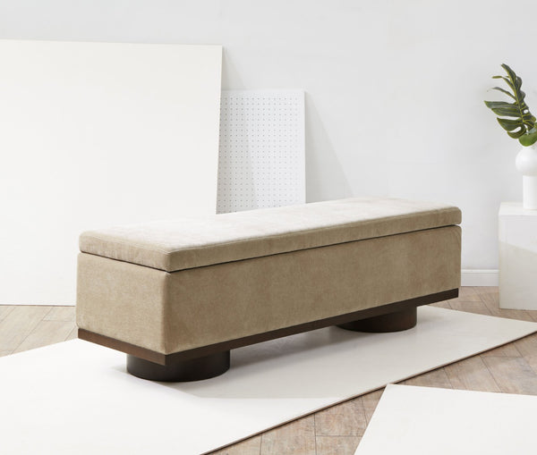 Safavieh VIANNA Boucle Bench - Modern Plush Seating with Warm Ash Wood Accents for Entryways and Living Spaces Light Brown / Walnut SFV5049F