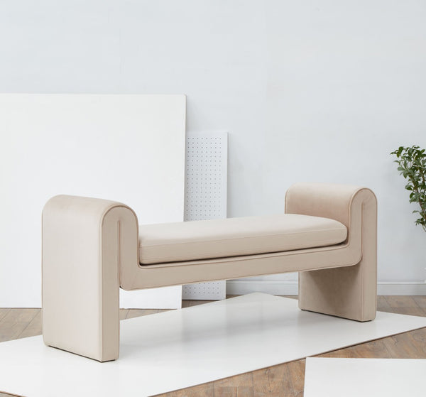 Safavieh GARTH Velvet Bench - Luxurious Upholstered Seating with Solid Pinewood Frame for Stylish Spaces Light Brown SFV5137A
