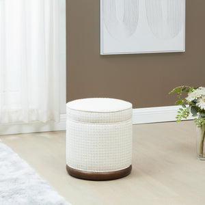 Safavieh Fiorelli Round Boucle Ottoman - Elegant Home Accent With Stylish Comfort And Superior Craftsmanship White ,Walnut Wood ,Fabric ,Foam Sfv5147a