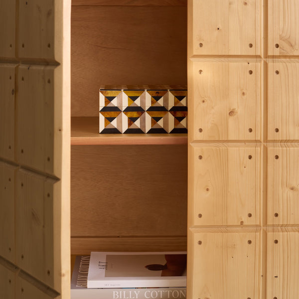 Safavieh Novelli Wood Chest - Timeless Elegance And Ample Storage For A Stylish Home Organization Solution Natural Wood Sfv5555b