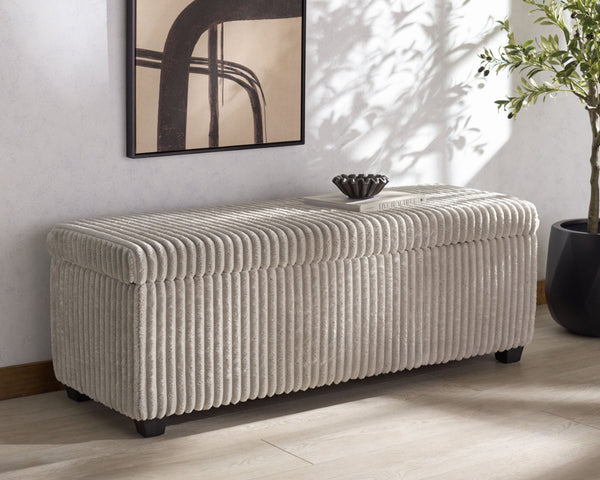 Safavieh LYNZIE Plush Corduroy Storage Bench - Stylish Seating with Hidden Storage for Modern Homes and Décor Grey SFV6114B