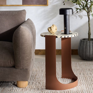 Safavieh TOMLINSON Elegant Brown Resin Top Accent Table with White Iron Frame for Stylish Interiors SFV6805B
