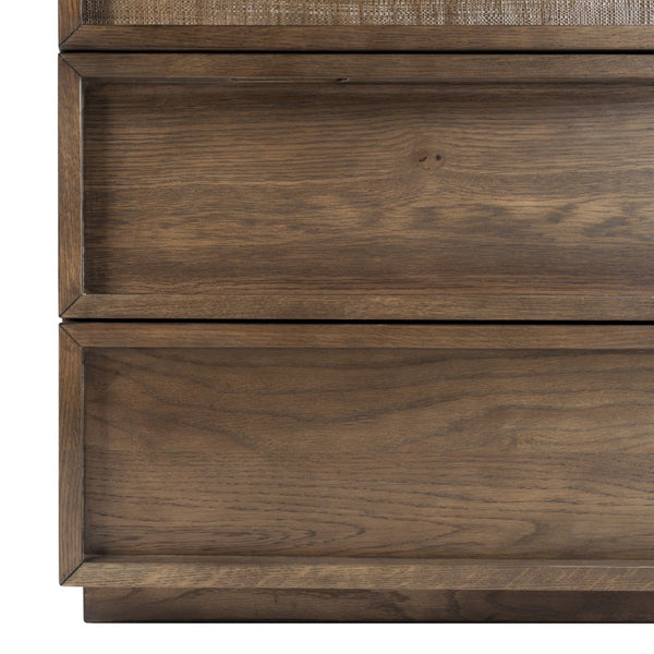 Safavieh ZEUS 6-Drawer Wood Dresser in Medium Oak - Modern Minimalism Meets Durable Craftsmanship for Storage SFV7204A
