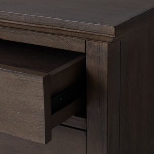Safavieh LISABET 3-Drawer Wood Nightstand - Timeless Design with Spacious Storage for Modern Bedrooms Light Brown SFV7705B