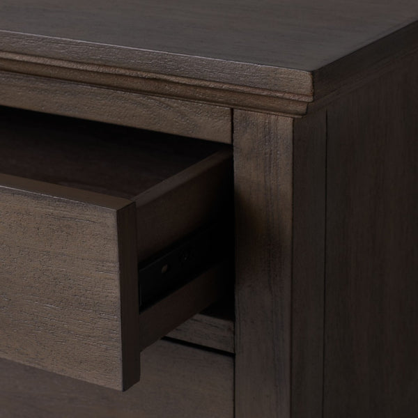Safavieh LISABET 3-Drawer Wood Nightstand - Timeless Design with Spacious Storage for Modern Bedrooms Light Brown SFV7705B