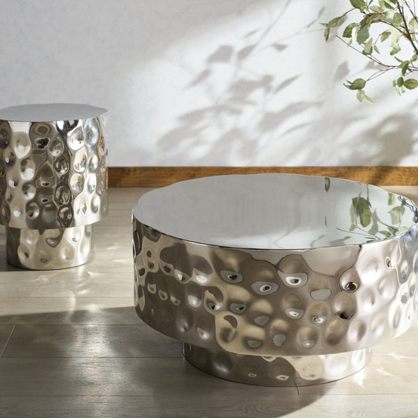 Safavieh Janalee Hammered Steel Accent Table – Chic Chrome Finish For Modern Elegance & Versatile Decor Charcoal Hammered Stainless Steel ,Metal Sfv7912a