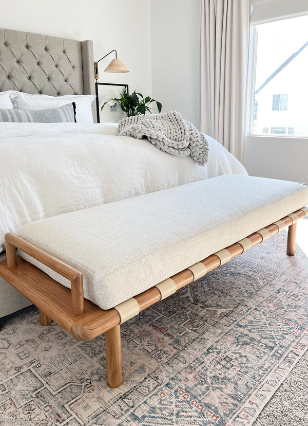 Safavieh Constantine Teak Bench - Coastal Elegance With White Linen Cushion & Woven Leather Top For Modern Spaces Natural ,White 2% Metal,50% Wood,18% Fabric,30% Foam Sfv9026a