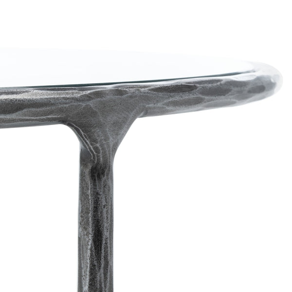Safavieh JESSA Round Coffee Table – Elegant Metal Frame with Tempered Glass Top for Chic Living Spaces Silver SFV9501B