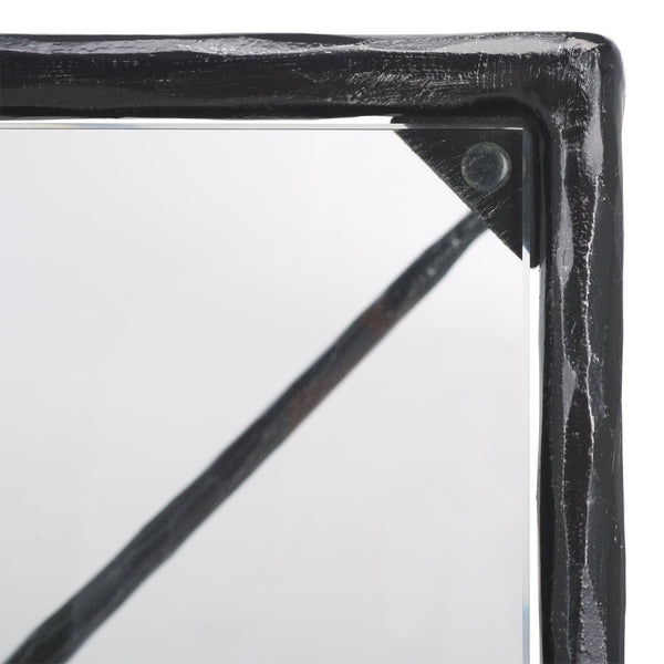 Safavieh Isabellina Metal And Glass Coffee Table - Exquisite Brass Design For Timeless Elegance And Style Black ,Clear Metal ,Glass Sfv9541b