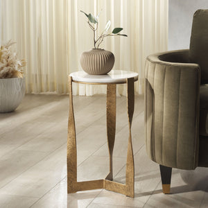 Safavieh RAYNIE Accent Table: Elegant Brass & Marble Design, Versatile for Living Room or Bedroom Decor SFV9548A