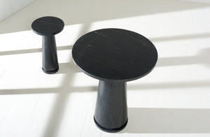 Safavieh VALENTIA Round Marble Accent Table - Sculptural Elegance for Modern Interiors and Small Spaces Black SFV9704D