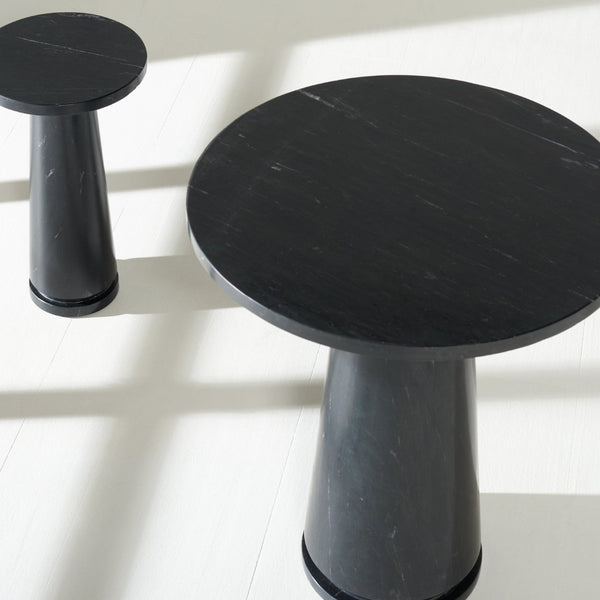 Safavieh VALENTIA Round Marble Accent Table - Sculptural Elegance for Modern Interiors and Small Spaces Black SFV9704D