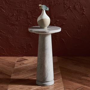 Safavieh VALENTIA Round Marble Accent Table - Sculptural Elegance for Modern Interiors and Small Spaces Light Grey SFV9704A
