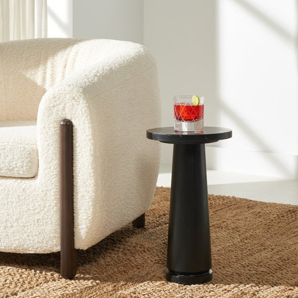 Safavieh VALENTIA Round Marble Accent Table - Sculptural Elegance for Modern Interiors and Small Spaces Black SFV9704D