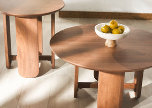 Safavieh RAYBELINA Round Wood Accent Table - Elegant Walnut Finish, Durable Acacia Top & Iron Base Design SFV9741A