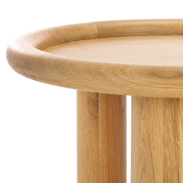 Safavieh Madelynn Round Wood Accent Table – Natural Oak Charm For Living Room & Entryway Decor Elegance Natural Wood Sfv9746a