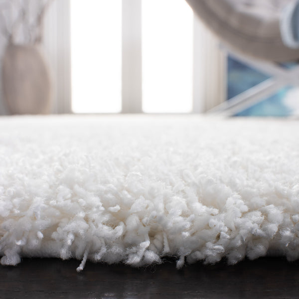 Safavieh Sg151 Luxurious Shag Area Rug - Soft, Elegant Design For A Tranquil Home Atmosphere And Comfort Light Blue Polypropylene Pile Sg151-6060-3sq