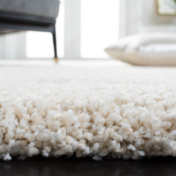 Safavieh Milan Plush Shag Rug - Luxurious Turkish Textile For Modern Comfort & Timeless Elegance In Any Room Dark Beig 77% Polypropylene,15% Jute,5% Latex,3% Polycotton (Warp) Sg180-1414-2