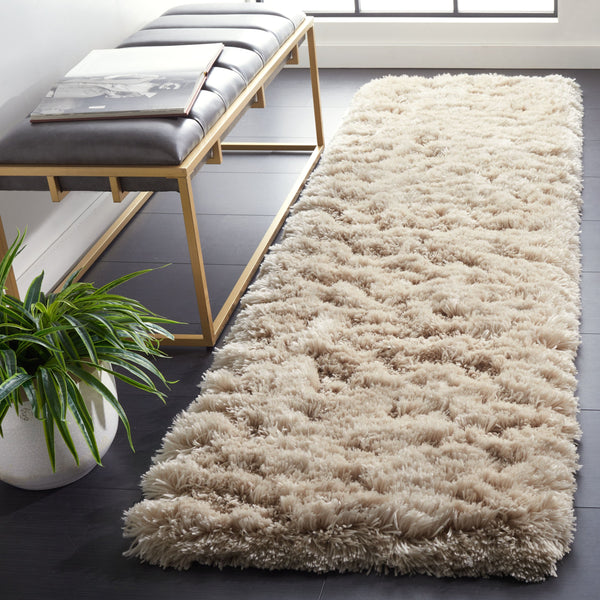 Safavieh Sg270a Luxurious Hand-tufted Area Rug - Plush 3-inch Pile Height For Ultimate Comfort And Style Light Beige Polyester Sg270v-10