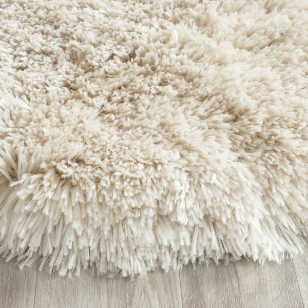 Safavieh Sg270a Luxurious Hand-tufted Area Rug - Plush 3-inch Pile Height For Ultimate Comfort And Style Light Beige Polyester Sg270v-10