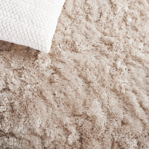 Safavieh Sg270a Luxurious Hand-tufted Area Rug - Plush 3-inch Pile Height For Ultimate Comfort And Style Light Beige Polyester Sg270v-10