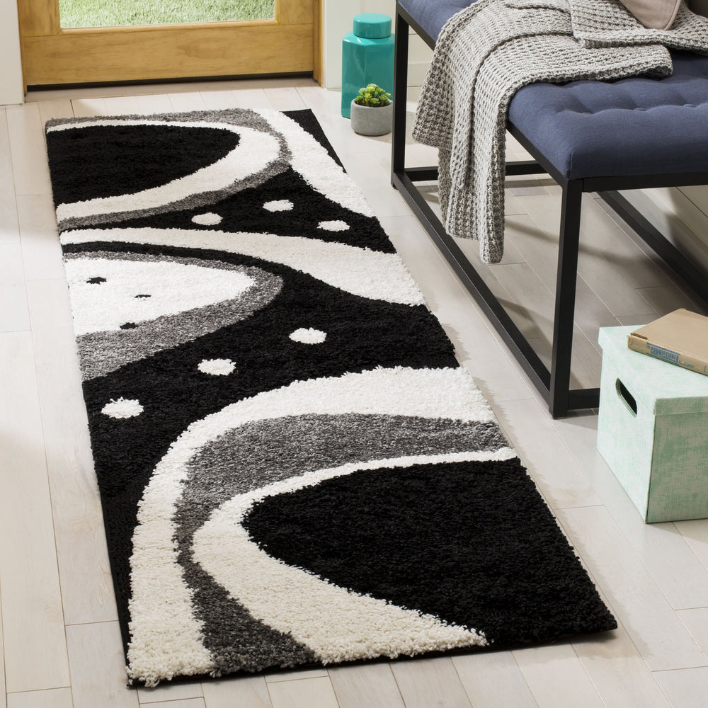Safavieh Florida Moroccan-Inspired 5X5 Black & Ivory Square Shag Rug — Low-Profile Plush, Durable Power-Loomed Turkey SG473-9012-5SQ