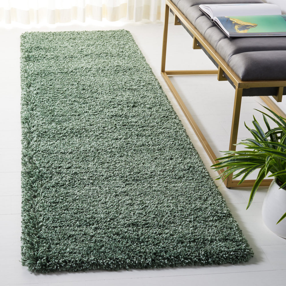 Safavieh Hudson Plush Round Shag Rug In Rich Green — Luxe Flokati Texture, Stain-Resistant Polypropylene Comfort 4'-0" x 4'-0" SGH220Y-4R