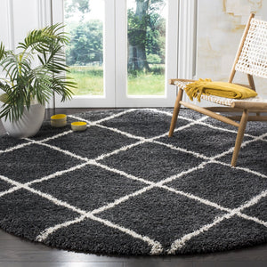 Safavieh Hudson Shag Area Rug - Luxurious Turkish Design With Plush Texture And Timeless Diamond Pattern Dark Grey ,Ivory Polypropylene Sgh281g-8sq