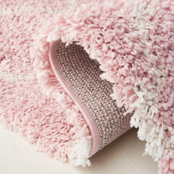 Safavieh Hudson Shag Area Rug - Luxurious Softness With Geometric Elegance For Modern Home Decor Upgrade Pink ,Ivory Polypropylene Sgh282m-4