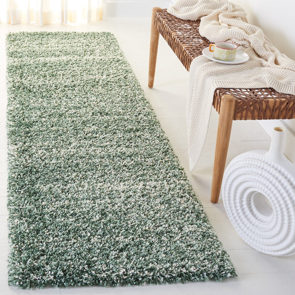 Safavieh Hudson Plush Green And Ivory Shag Rug — Flokati-Style High Pile, Stain-Resistant Power-Loomed Round 4'-0" x 4'-0" SGH295E-4R