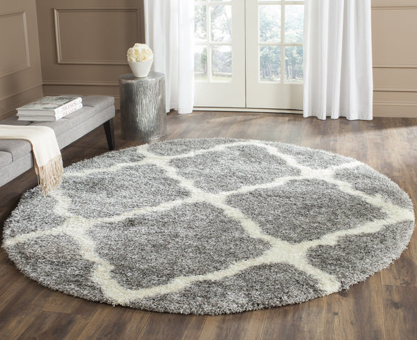 Safavieh Montreal Luxurious Grey Ivory Shag Area Rug 2'3" X 5'0" - Durable, Plush, Timeless Diamond Design Grey ,Ivory 50% Polypropylene + 50% Polyester Sgm866d-25