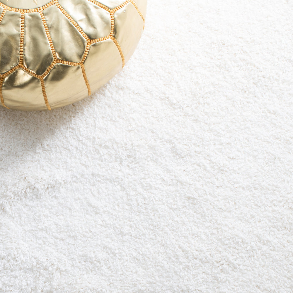 Safavieh Sgn725 Luxurious Plush Area Rug - Timeless Elegance With Soft Comfort & Durable Craftsmanship For Home Beige Polypropylene Pile Sgn725-1313-25