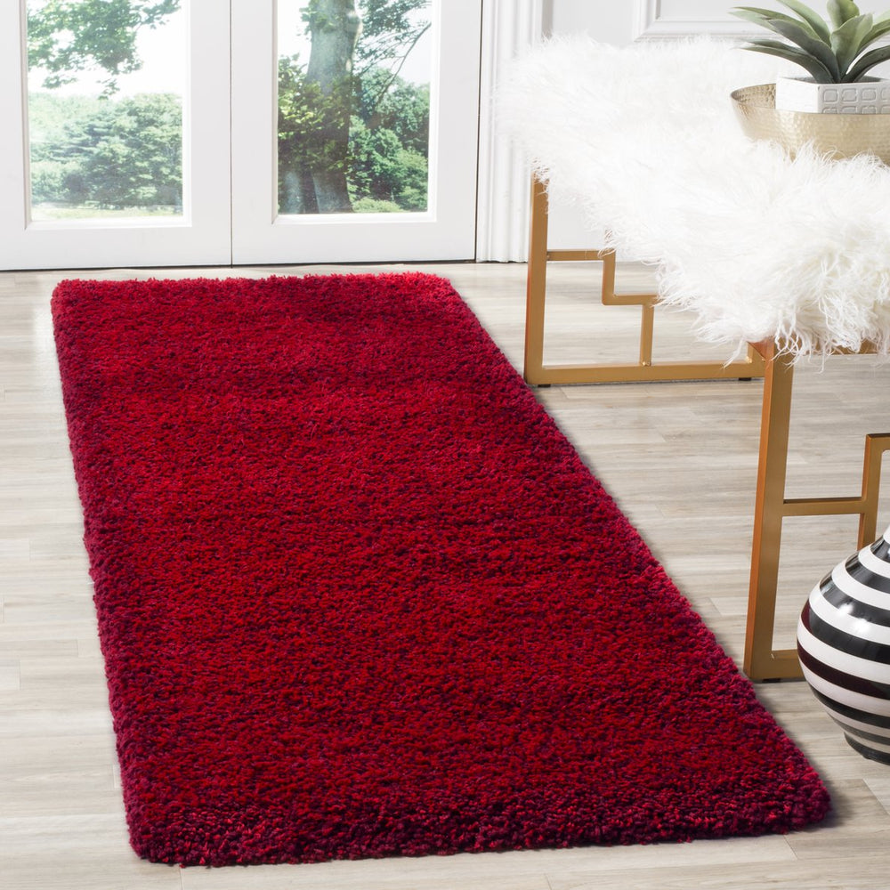 Safavieh Sgn725 Plush Santa Monica Shag Red Rug — High-Pile Turkish Power-Loomed Accent Rug, Stain-Resistant 2'-3" x 5'-0" SGN725-4040-25