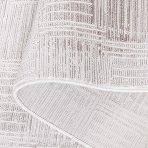 Safavieh Signature Luxurious Grey And Ivory Area Rug - Modern Geometric Design For Elegant Living Spaces Grey ,Ivory 80% Viscose,20% Acrylic Sig736f-9