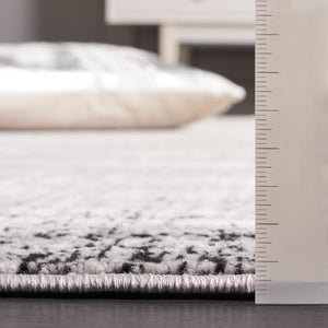 Safavieh Skyler 113 Power Loomed 55% Polypropylene, 40% Jute, 5% Polyester Modern Rug Ivory Grey / Black SKY113A-9