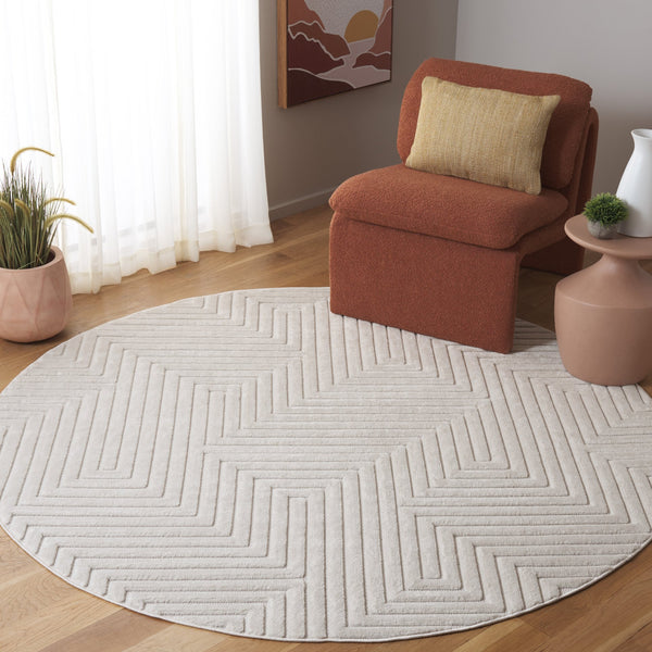 Safavieh Selena Elegant Modern Area Rug - Luxurious Turkish Craftsmanship For Sophisticated Home Décor Ivory Polypropylene Sle662a-7r