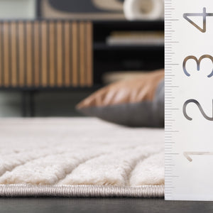 Safavieh Selena Area Rug - Luxurious Modern Design With Classic Charm, Durable Turkish Craftsmanship For Home Decor Beige Polypropylene Sle664b-5